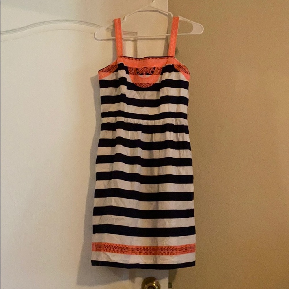 Vineyard vines dress size 2